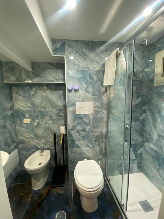 Capodichino Guest House Napoli Bagian luar foto